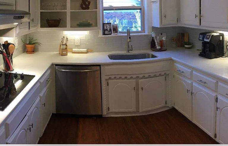 Under-cabinet lightning, new dishwasher, Fridge included, new stove top
