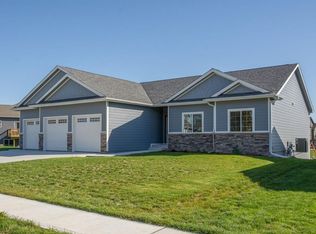 1804 Meadow Lark Dr, Polk City, IA 50226