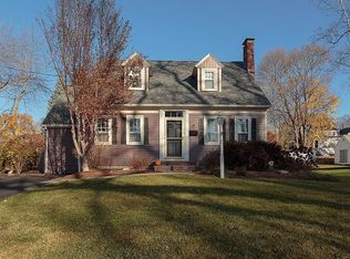 211 High St, Reading, MA 01867