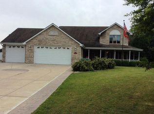 301 Haynes Ct, Burlington, WI 53105