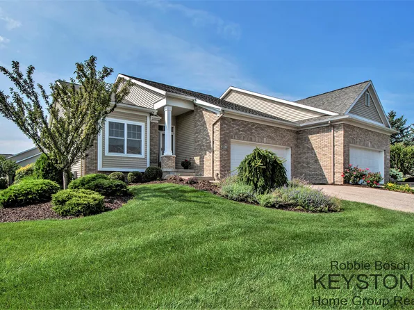 6593 Gracepoint Dr SE #75, Caledonia, MI 49316