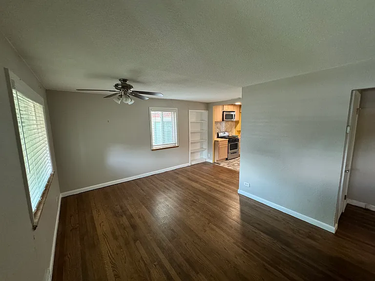 1054 Leyden St — Photo 33