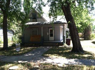 122 N Pine St, Lindsborg, KS 67456