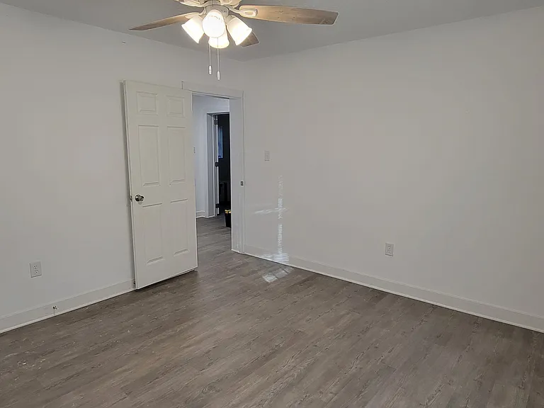 205 Whitfield Dr — Photo 10