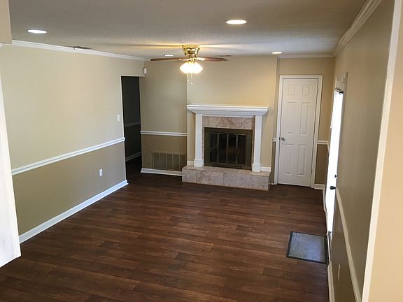 Family room/fireplace