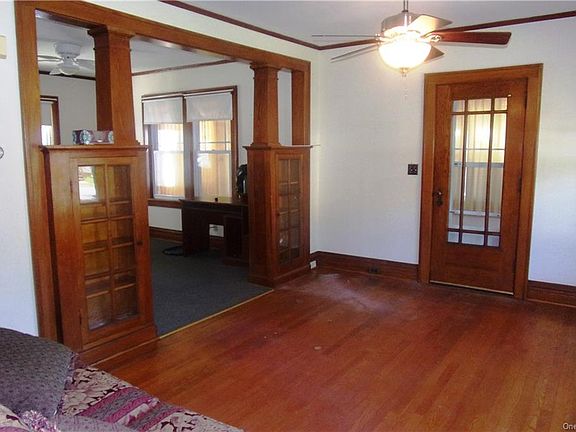 3rd image of 5 Reservoir Ave