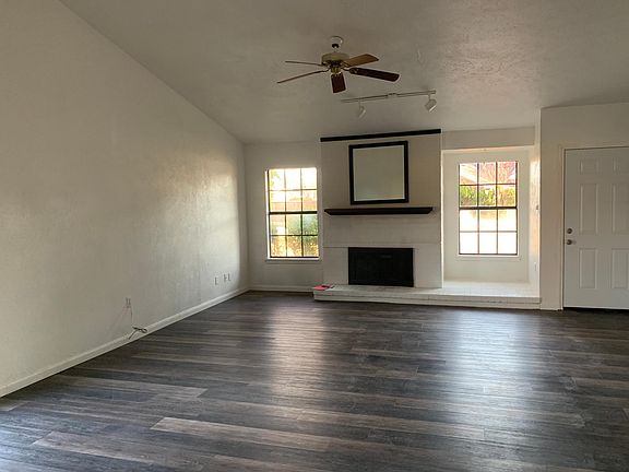 4th image of 1309 Rocky Creek Ln