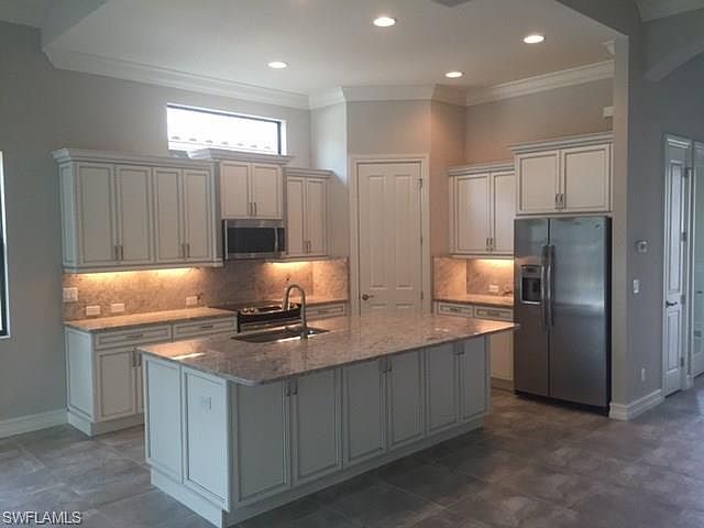 2nd image of 7411 Lantana Cir