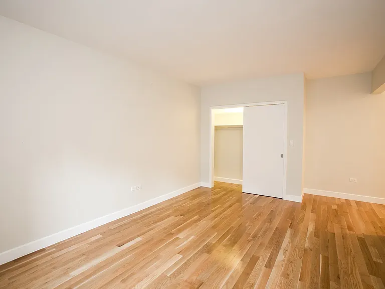 364 W 18th St #3M — Photo 4