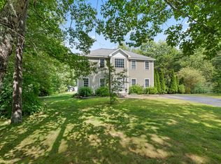 97 Apple Rd, Brimfield, MA 01010