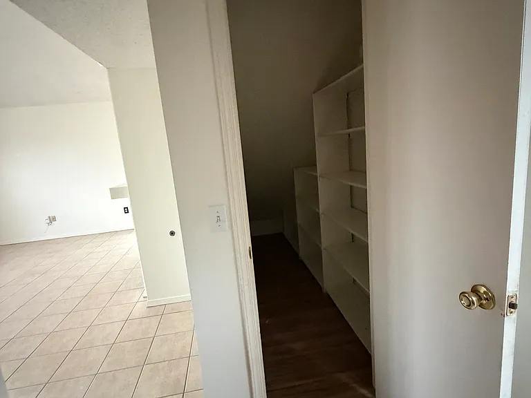 344 Bartlett Dr #E — Photo 13