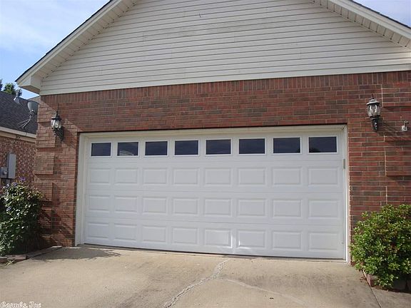 3rd image of 2405 Brittany Ln