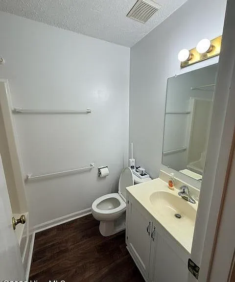 236 Manchester Rd — Photo 17