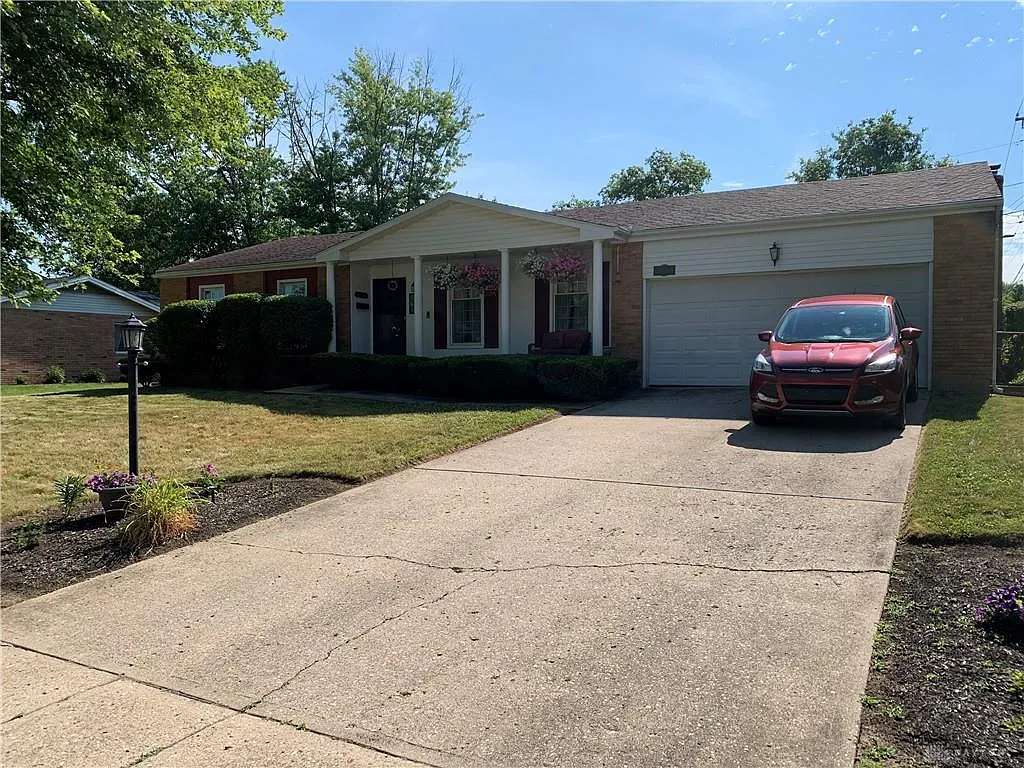 7006 Stillmore Dr photo 1