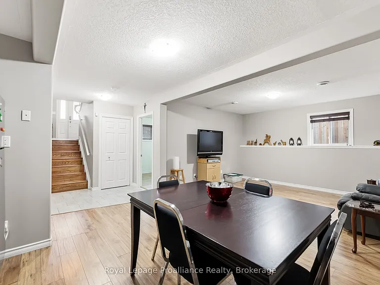 23 Fox Den Dr — Photo 15