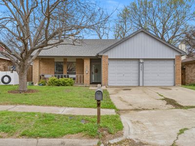 227 Valley Spring Dr, Arlington, TX, 76018
