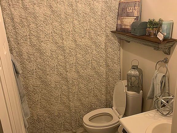 Guest bathroom