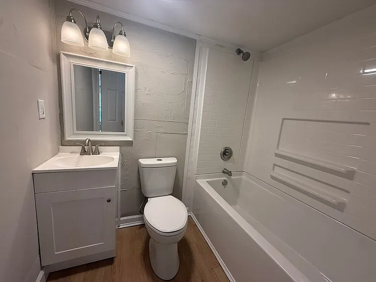 104 Parkview St W — Photo 16