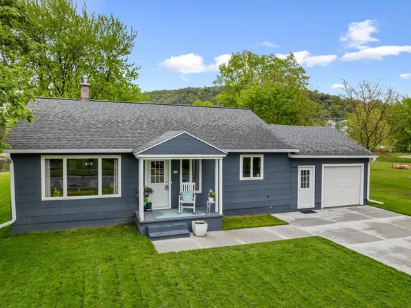 204 Michaels St, Cochrane, WI 54622