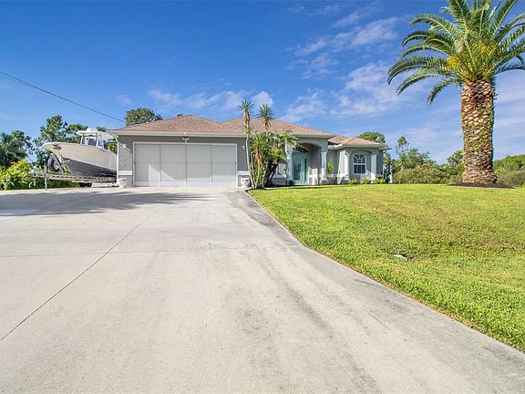 3rd image of 2605 Pomona Ave