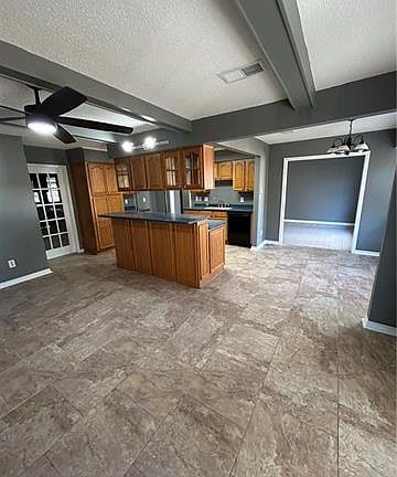 5th image of 112 Yorkshire Dr