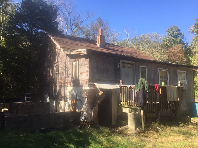 2nd image of 128 Tereck Rd