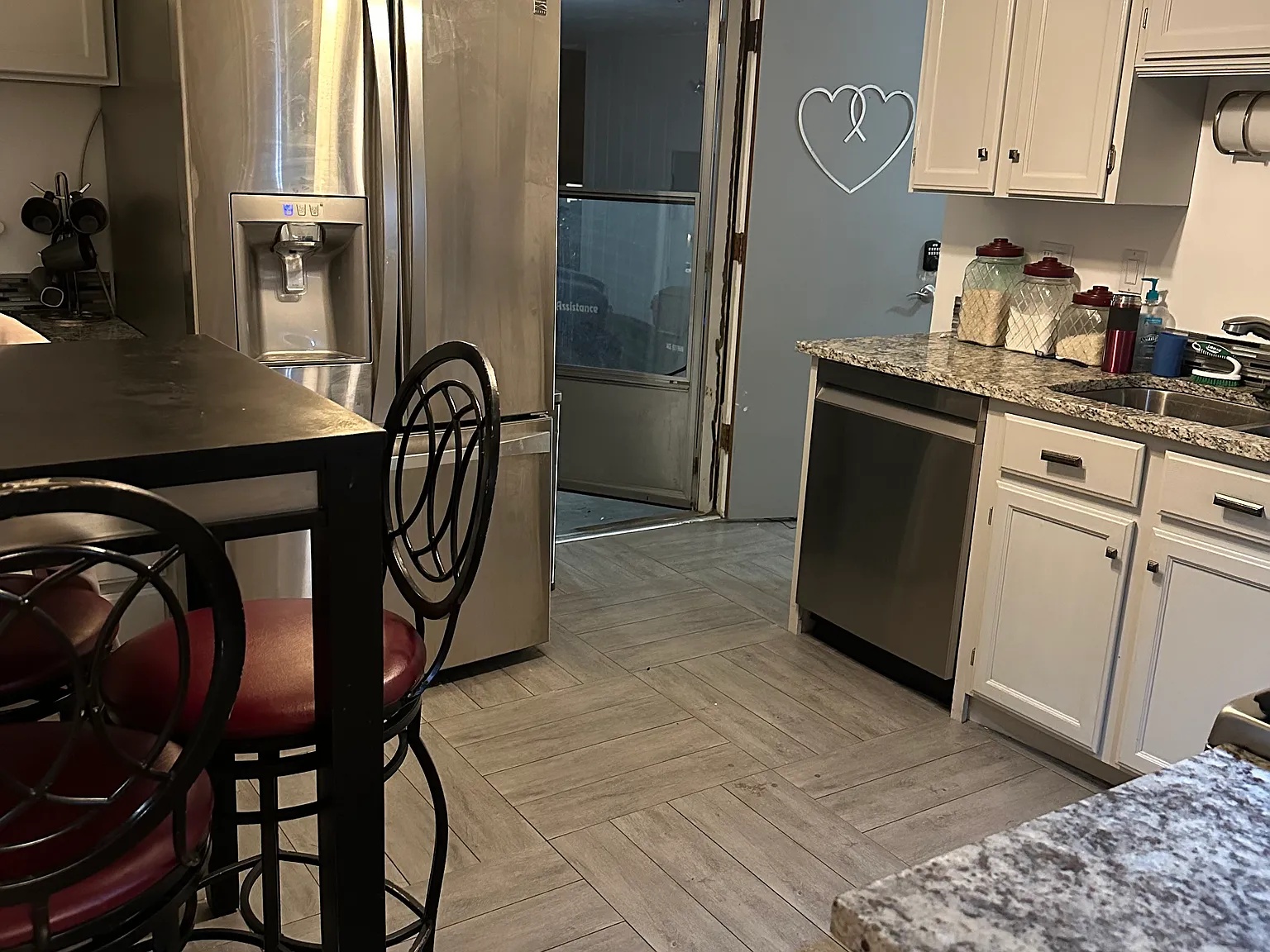 3 bed, 1850 sqft, $675 — Photo 3