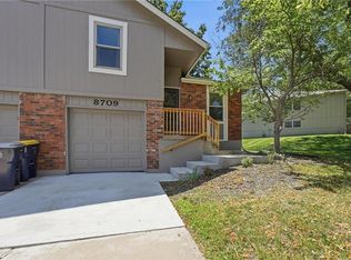 8709 N Hull Ave, Kansas City, MO 64154