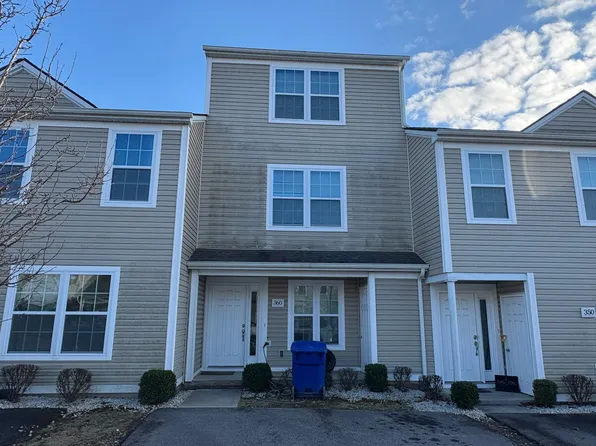 360 Twig St NW, Christiansburg, VA 24073