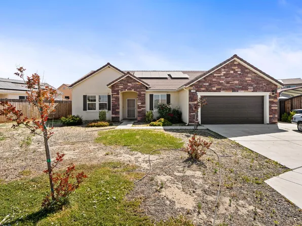 2718 Fern Ct, Selma, CA 93662