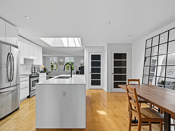 3rd image of 4822 Rue Dagenais