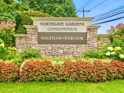 57 Jacqueline Rd APT 8, Waltham, MA, 02452