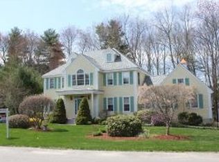 23 Saint Cyr Dr, Hampton, NH 03842