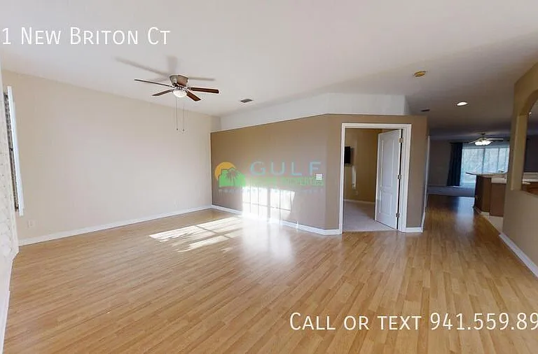 141 New Briton Ct — Photo 4