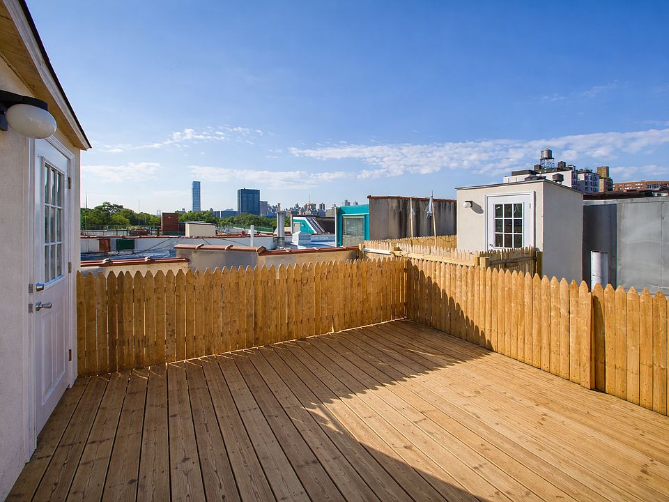 2nd image of 17 W 103rd St APT 5R