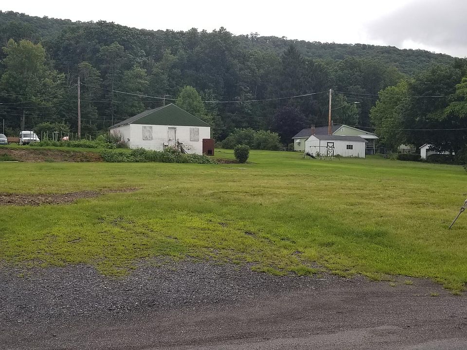 2nd image of 387 Main St