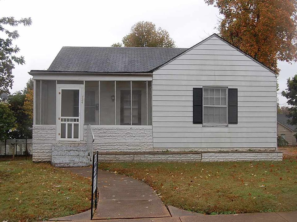 1st image of 724 Vine St