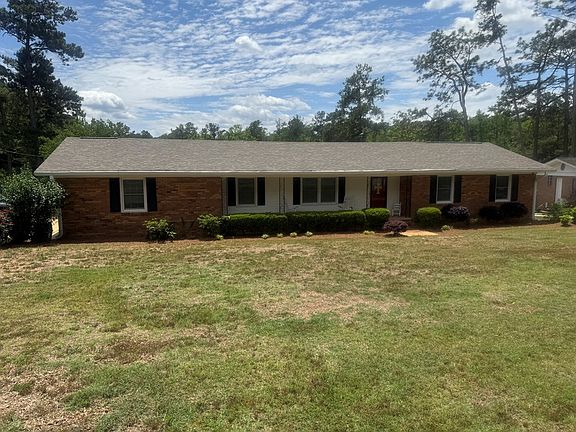 2nd image of 1590 Lullwater Cir SE