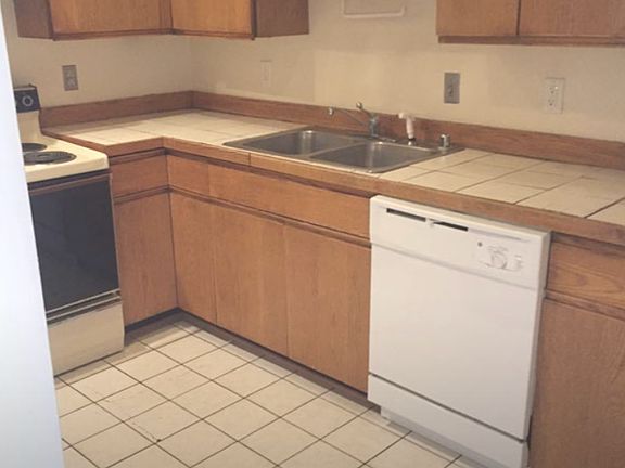 4th image of 408 15th St SE #B