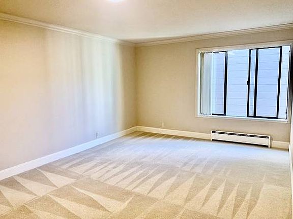 5th image of 500 Poplar Ave #211