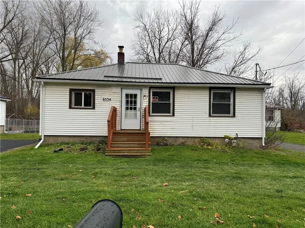 6534 Route 31, Newark, NY 14513