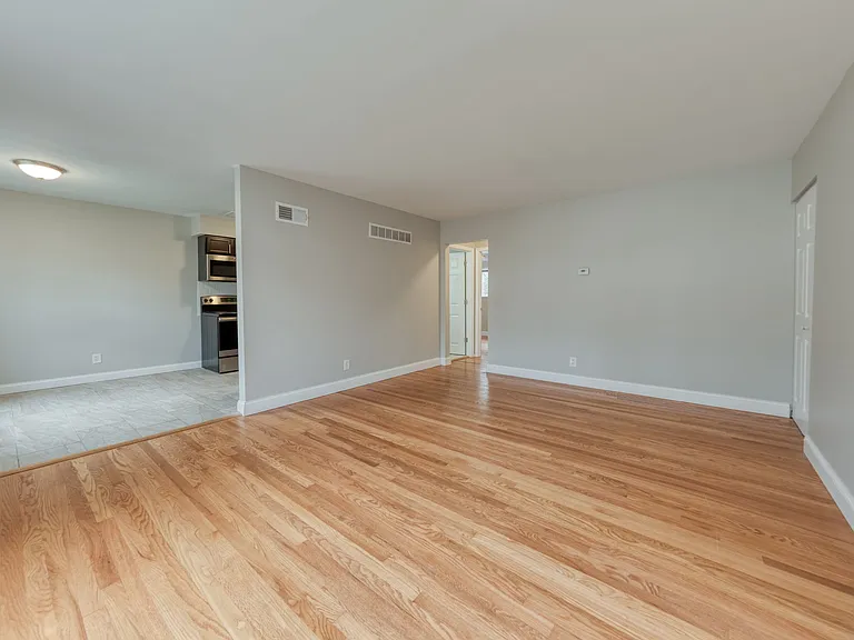 941 Brookside Ave #C — Photo 4