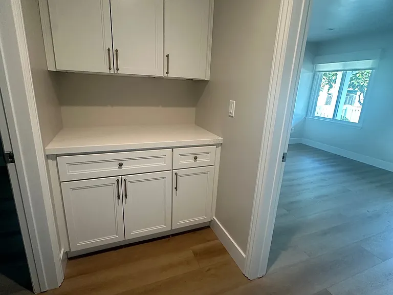Spacious hall linen storage in between both bedrooms