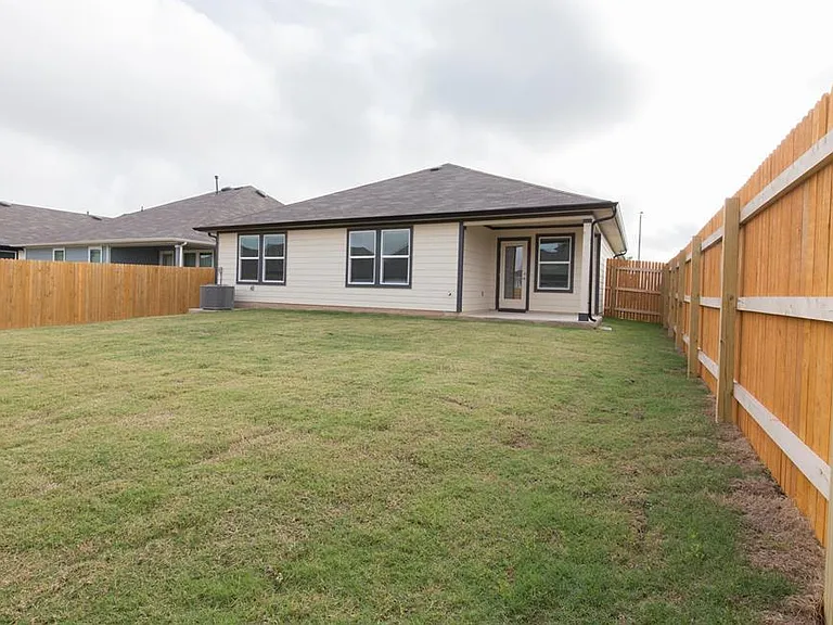 132 Fort Clark Springs Dr — Photo 19