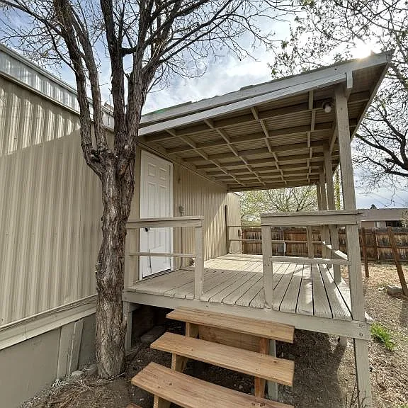 2810 Melvina St — Photo 1