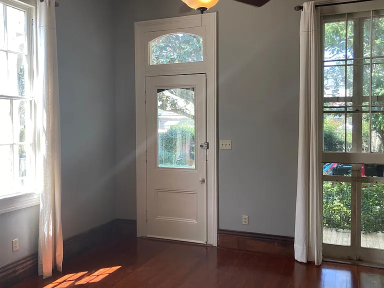 1127 Cadiz St — Photo 10
