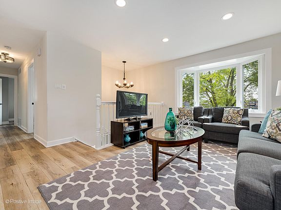 4th image of 16413 Olcott Ave