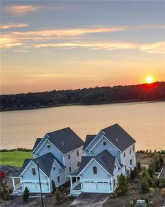 118 E Point Dr E, Rumford, RI, 02916