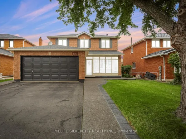 303 Hickory Cir, Oakville, ON L6H 4V3
