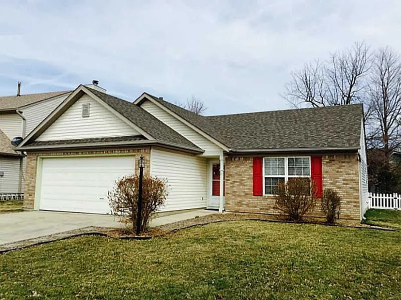 1381 Sanner Dr photo 1